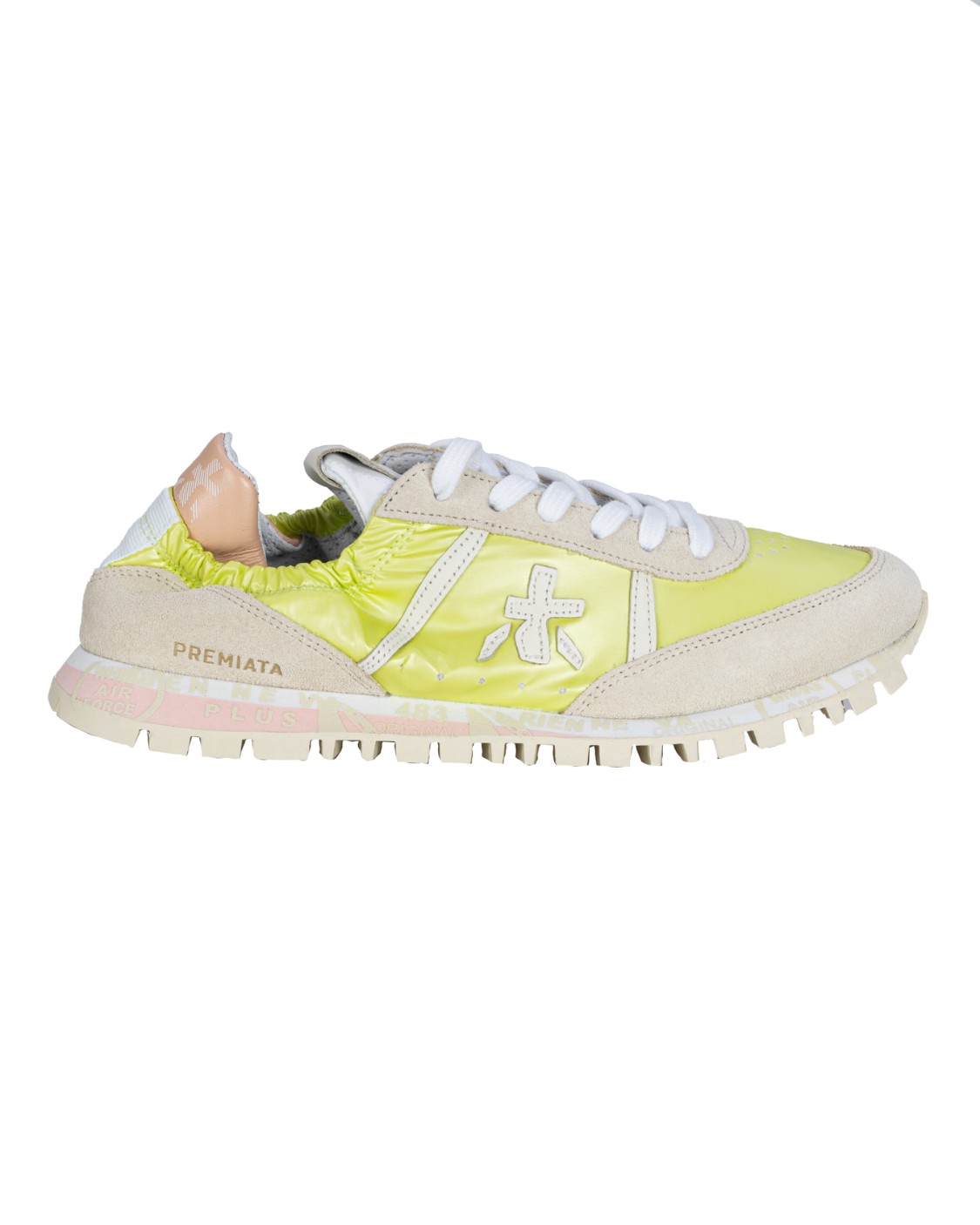 shop PREMIATA Saldi Scarpa: Premiata sneakers SEAND var. 6248.
Modello che ricorda una ballerina arricciata.
Altezza Suola 2,5 cm.
Composizione Suola: 50% Micro 50% Gomma.
Composizione Tomaia: 45% Pelle di vitello 40% PL 15% PU.
Composizione Fodera: 100% Pelle di capra.
Fabbricato in Vietnam.. SEAND-6248 number 9278277